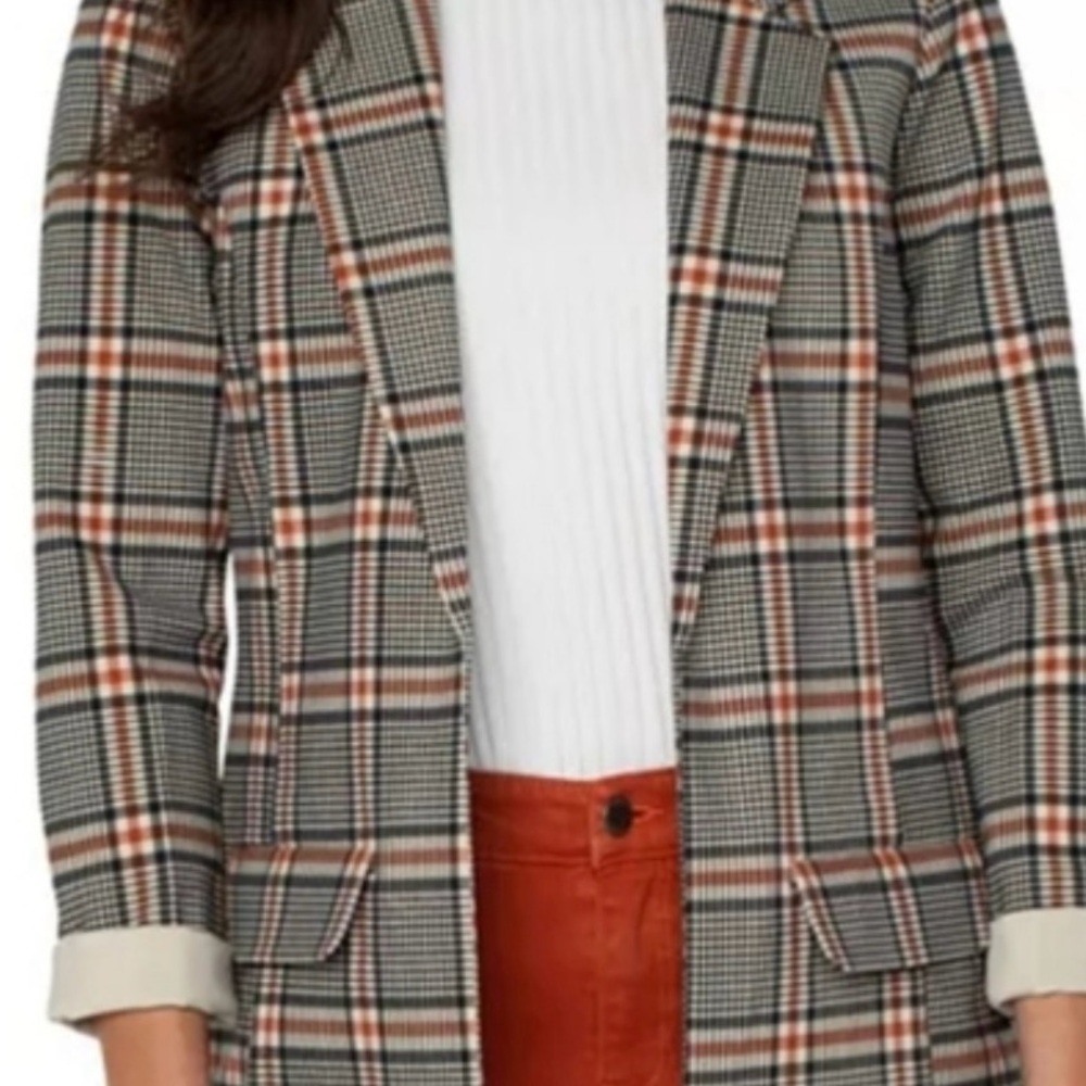 Liverpool Checkered Blazer with Red and Black Accents 
Great oversized blazer